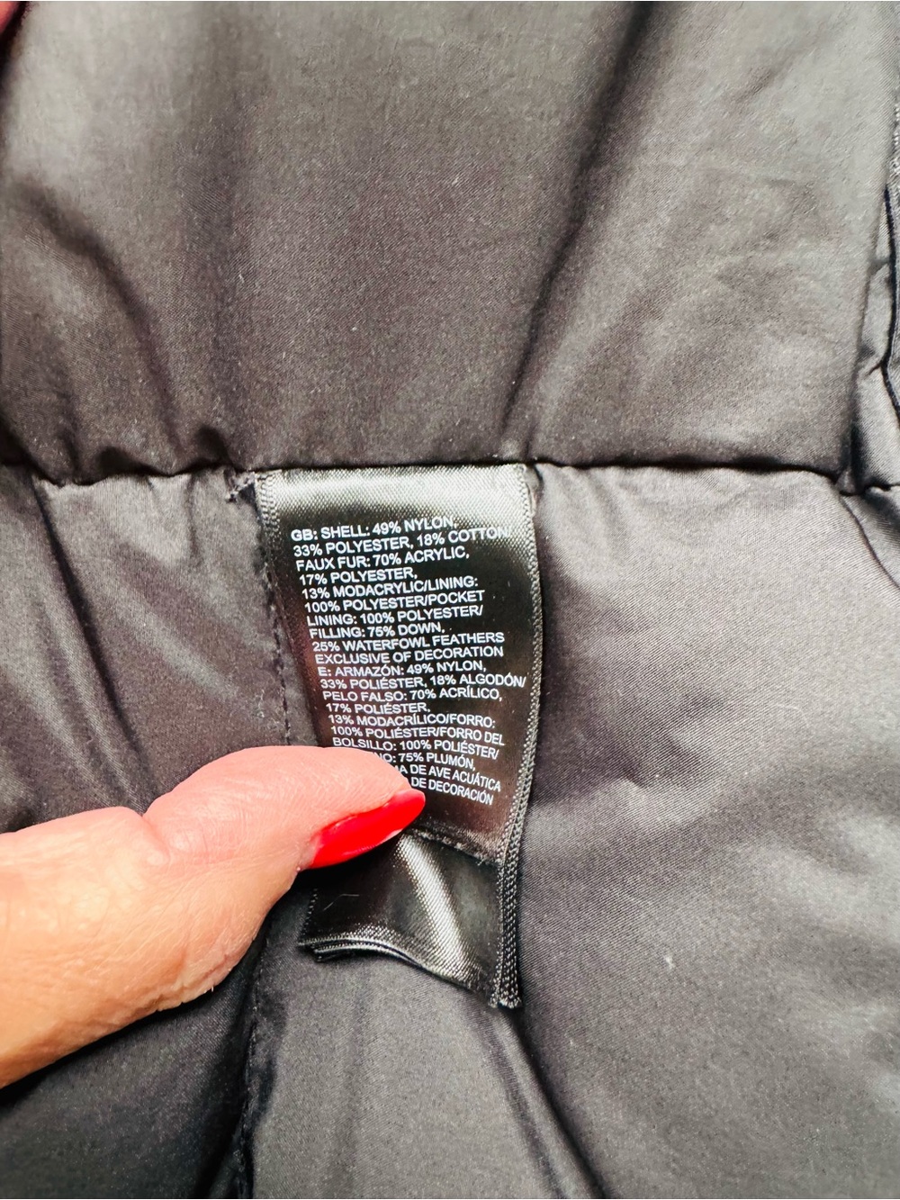 The North Face Women's New Outerboroughs Parka In Black - Picture 9 of 15